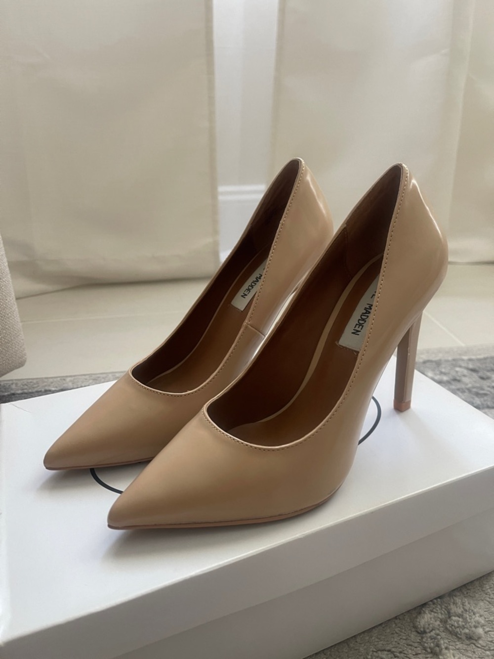 Steve Madden Beige Patent Pointed-Toe Stiletto Pumps